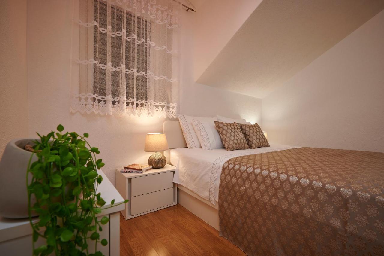 Apartment Ana-Marija Trogir Bagian luar foto